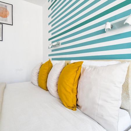 פומורי Modern Studios - Meters Away From The Beach מראה חיצוני תמונה