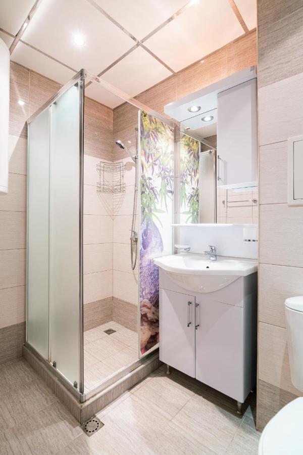 פומורי Modern Studios - Meters Away From The Beach מראה חיצוני תמונה
