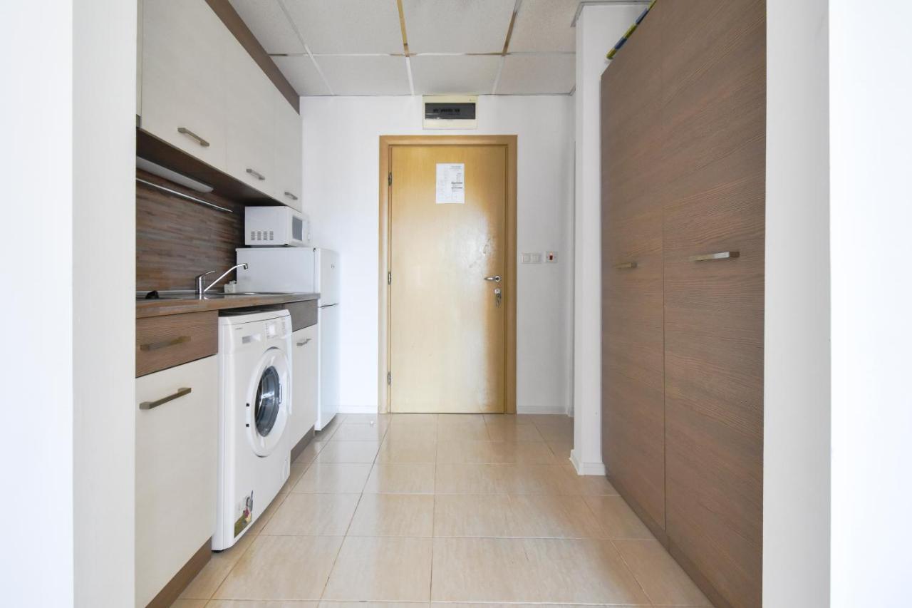 פומורי Modern Studios - Meters Away From The Beach מראה חיצוני תמונה